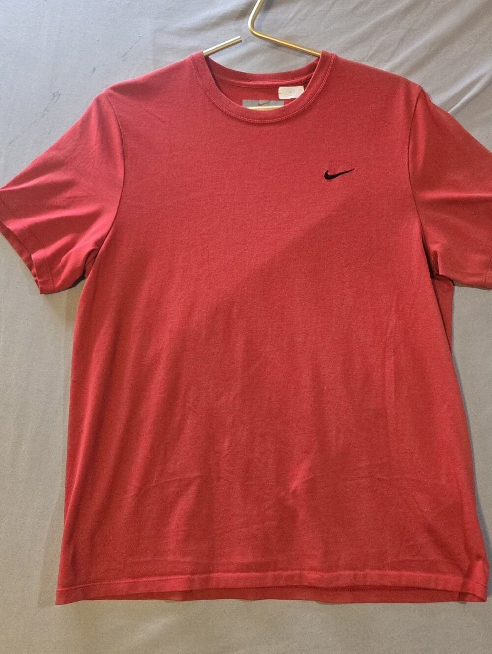 Nike Men's Coral-Red Short Sleeve Swoosh Tee